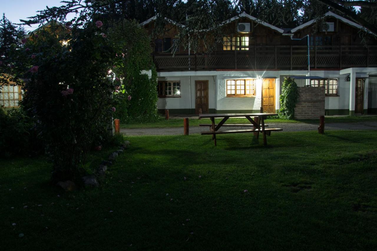 La Posada De Olaf Lago Puelo Esterno foto